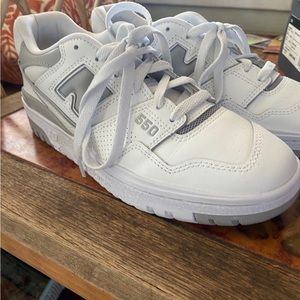 New Balance 550 in White Grey